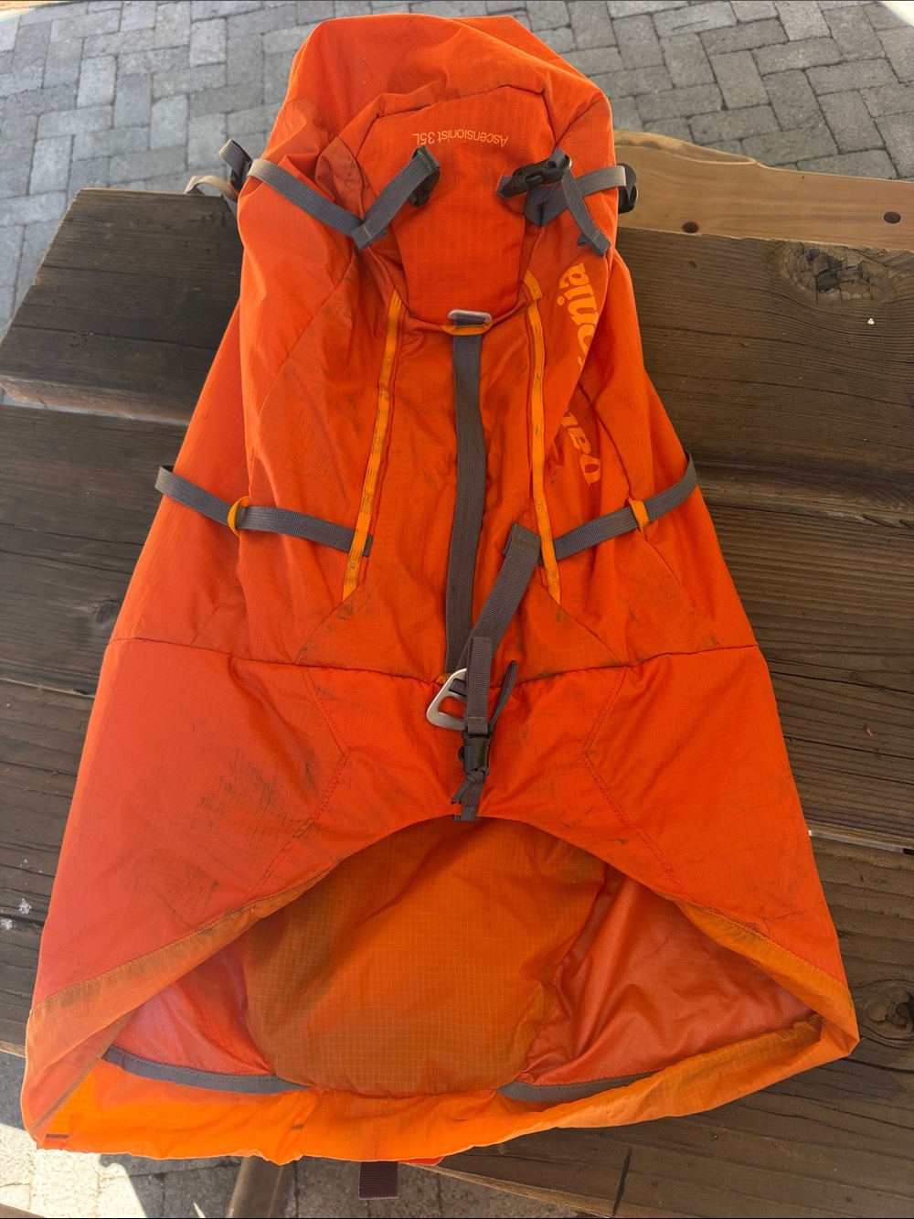 Patagonia Ascensionist 35L backpack - Picture 5 of 7